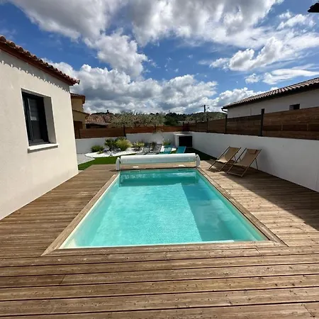De Avec Piscine Vila *