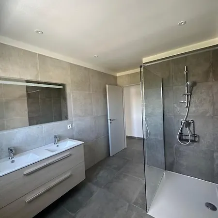 De Avec Piscine ヴィラ Vendémian